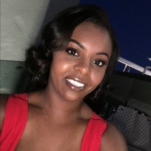 Meet your Posher, Joy